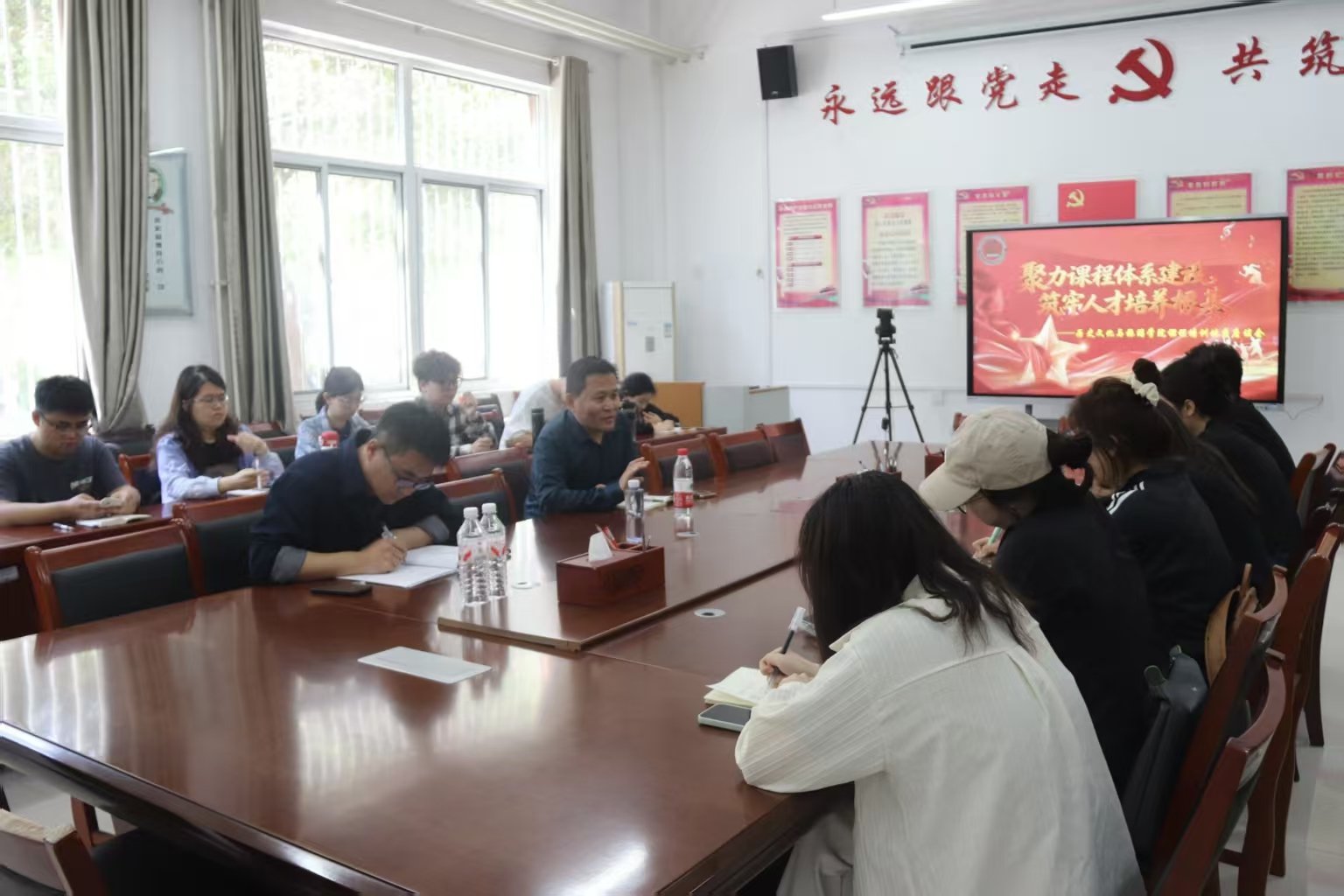 各年级九州酷游ku游下载官方网站委员