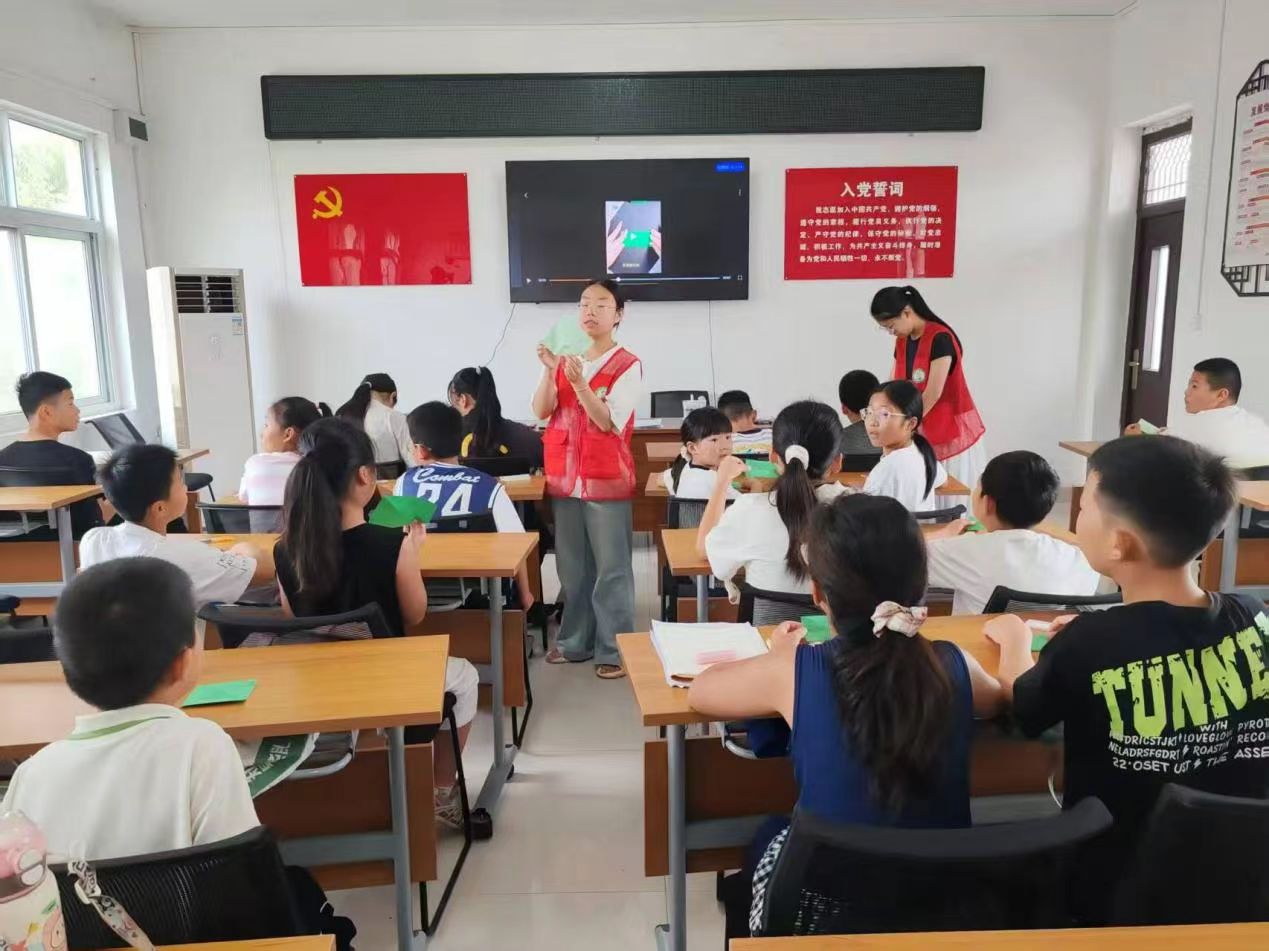 到乡土新风的浸润培育
